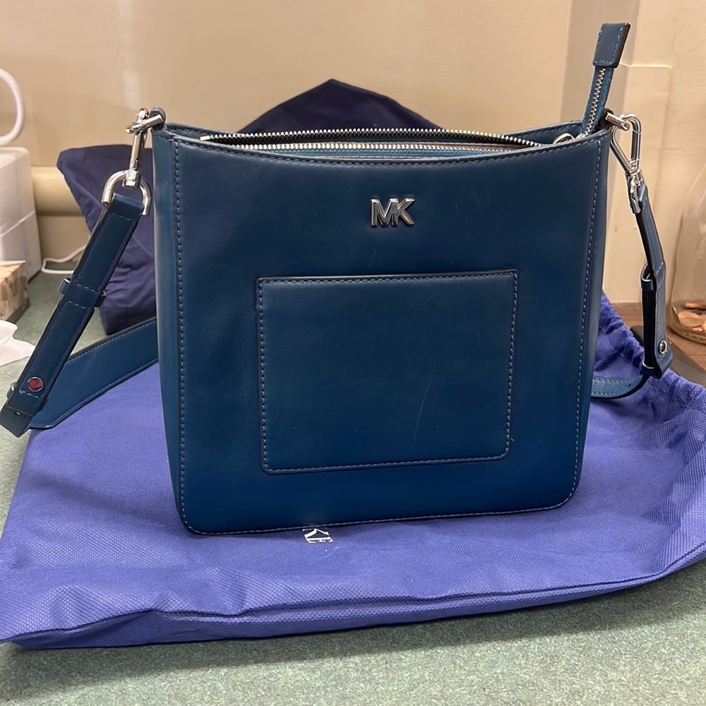 Michael Kors Front Pocket Messenger Bag